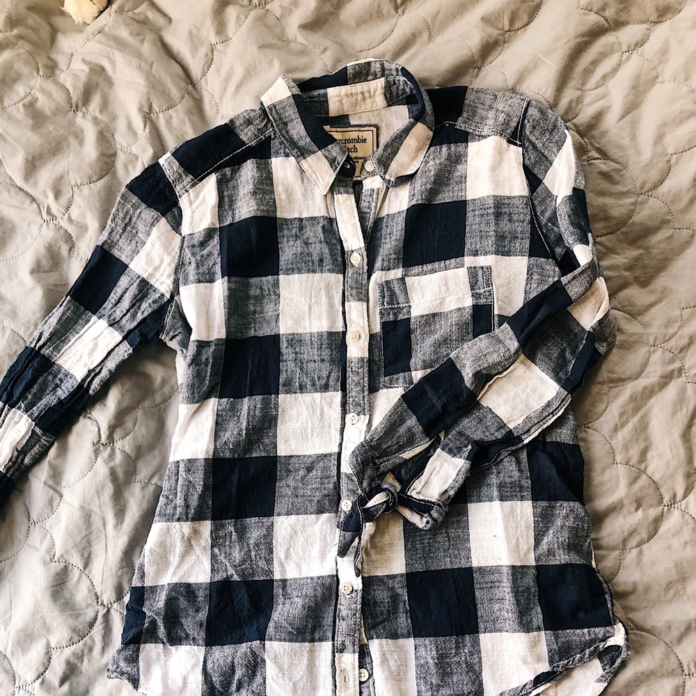 Abercrombie & Fitch Button Up